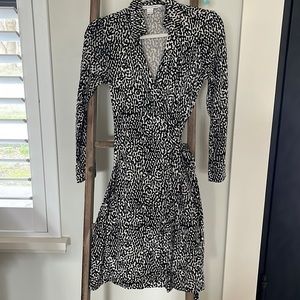 Diane VonFurstenberg, black and white wrap dress, size 8
